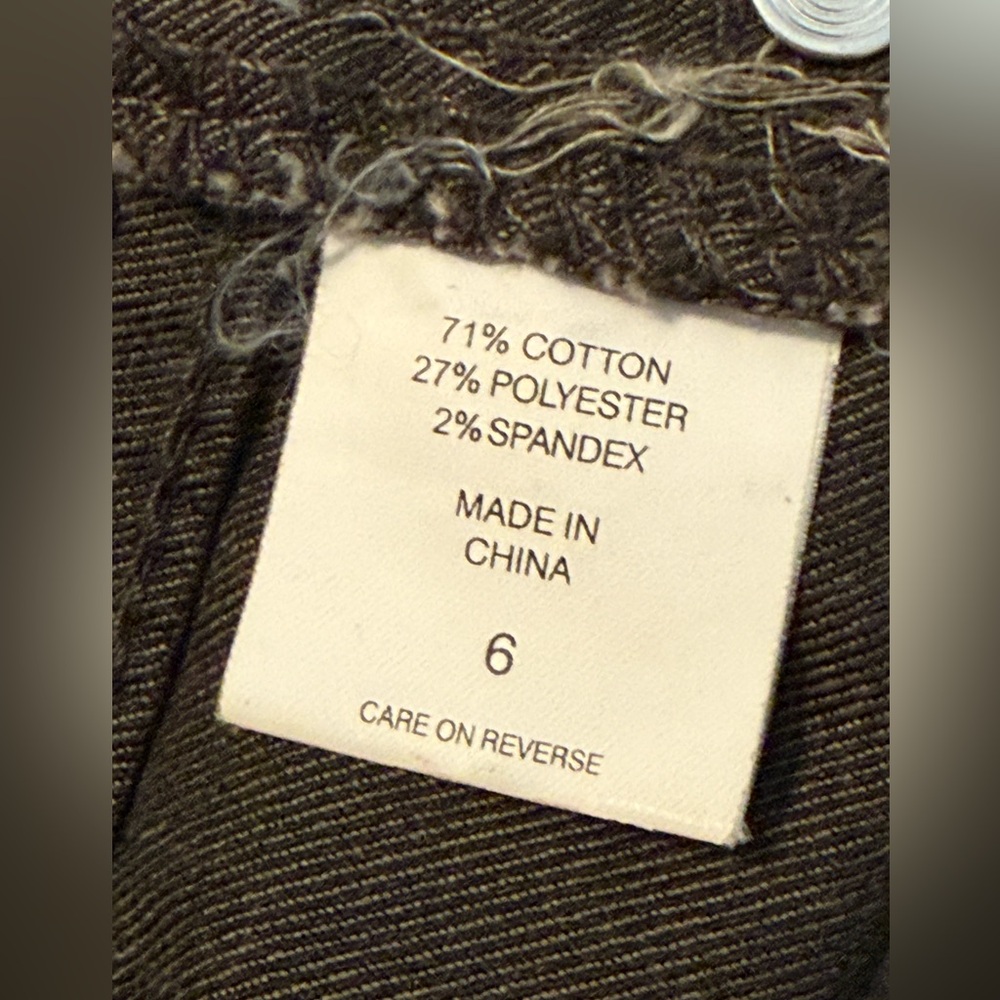 NWT New York & Company SoHo Jeans Legging Crop Stretch Camo Capri Pants - Picture 9 of 12